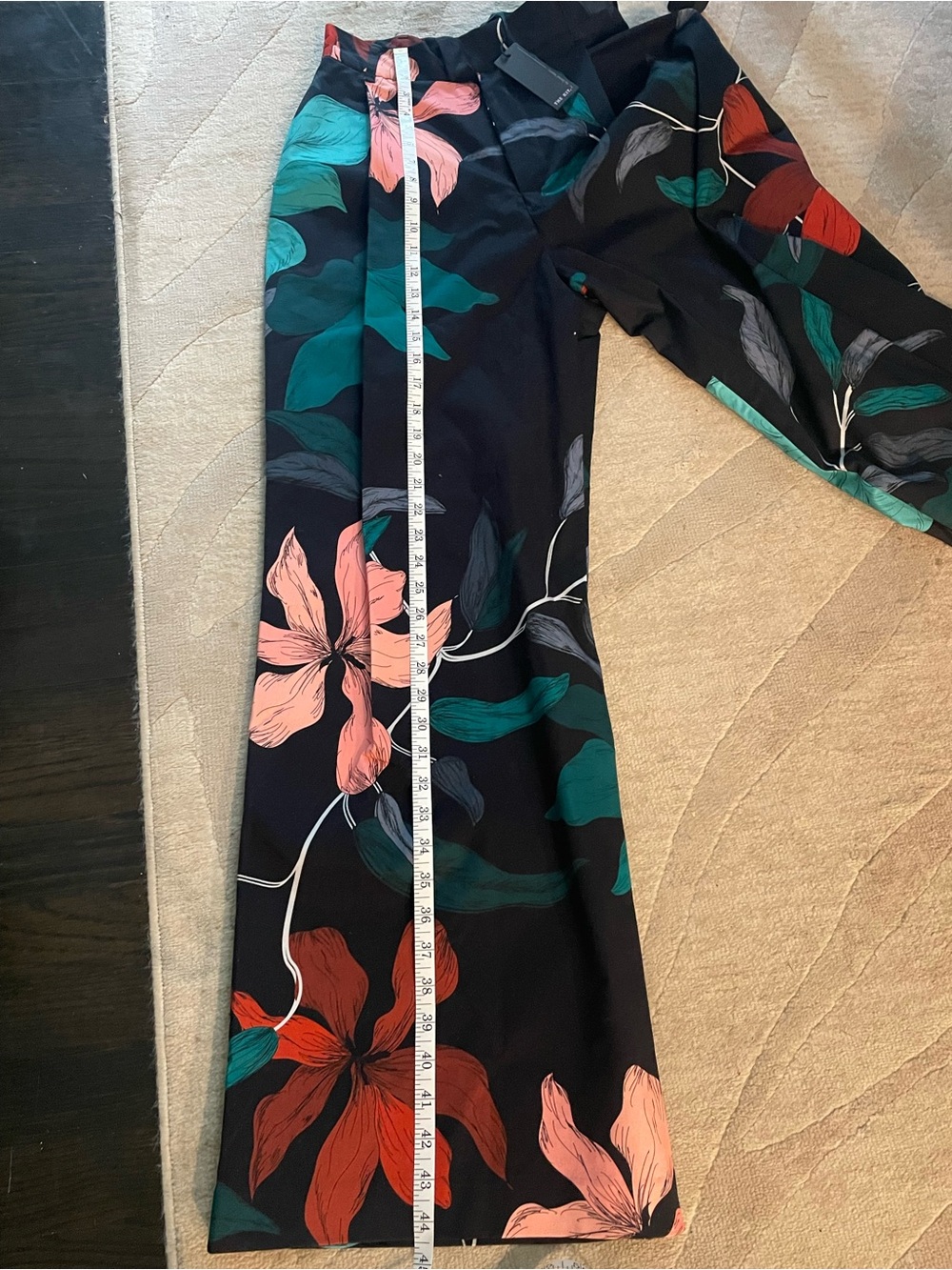 Floral Wide-Leg Pants - Black and Green - Picture 6 of 7